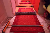 Hürden und Cavaletti aus Alltagsdingen