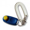 Blauer i-Clicker an Armband